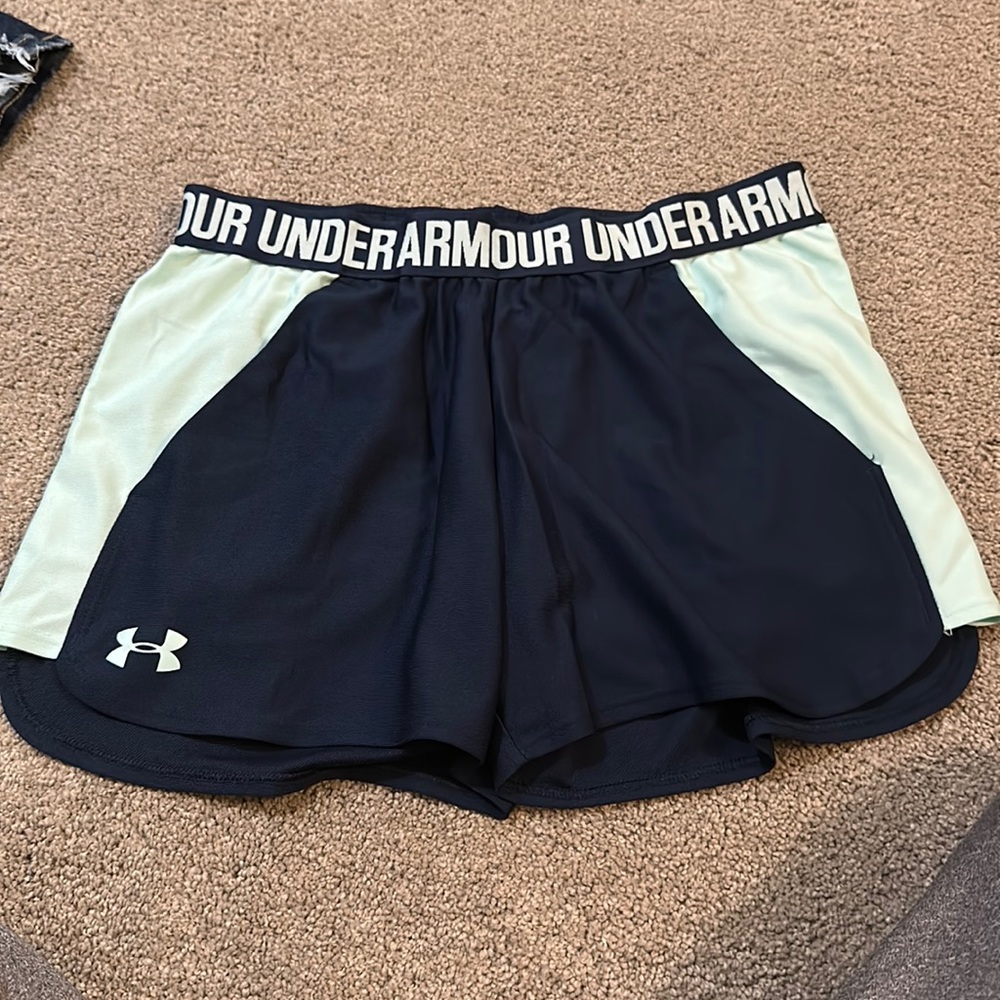 Under armour two toned shorts size small